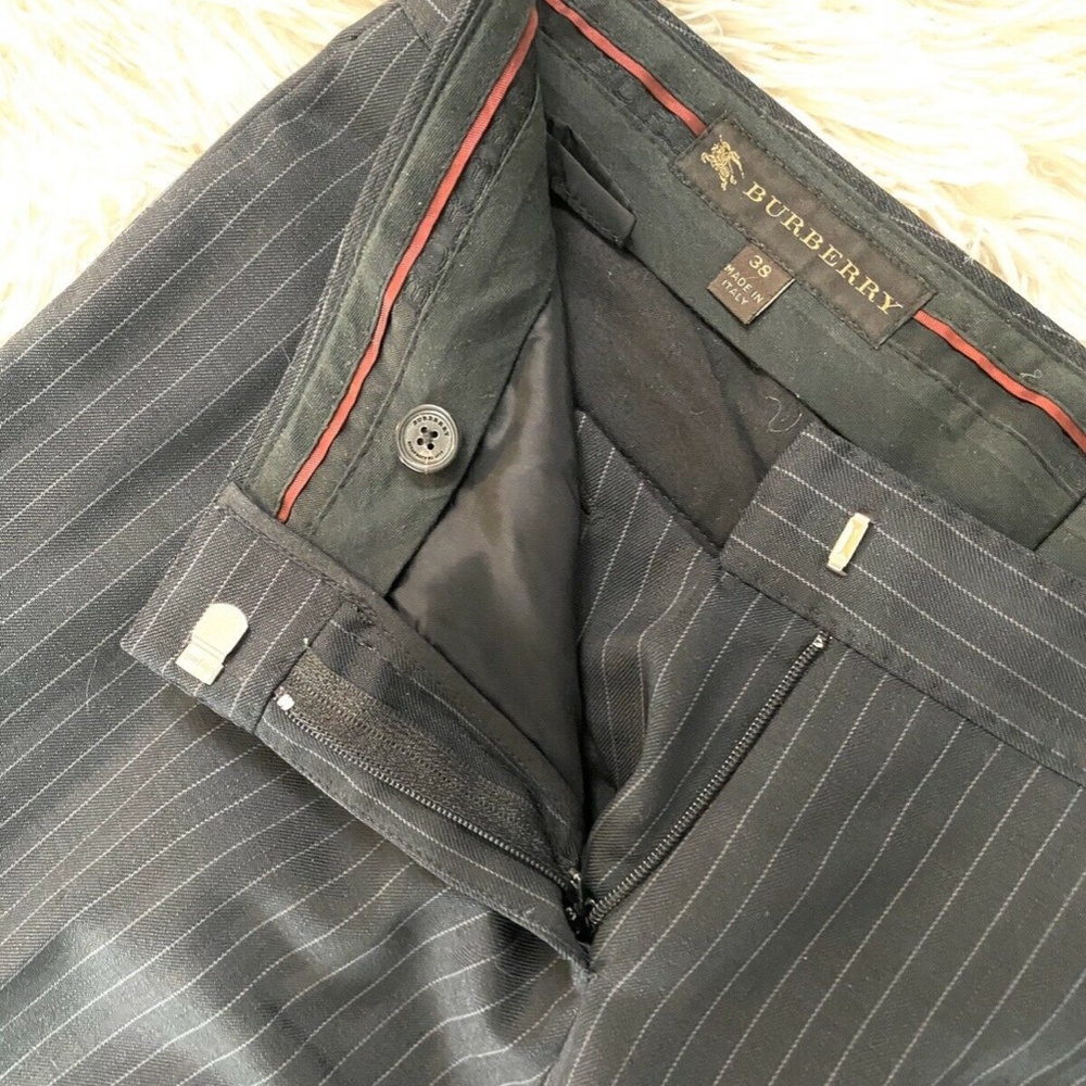 Burberry Black Label Mid-Rise Straight Leg: Sz.38